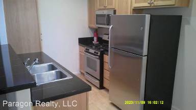 Main picture of West Oaks Condominiums