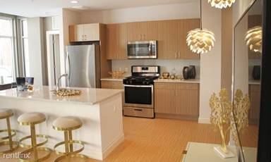 Main picture of 200 Plaza Dr