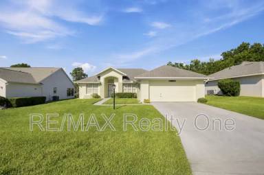 Main picture of 4210 N Mae West Way