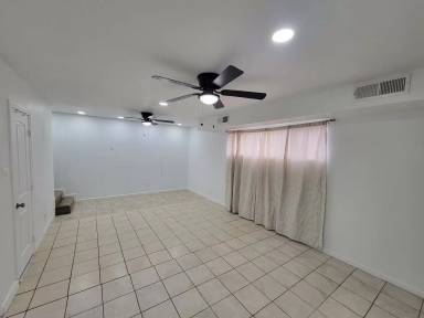 Main picture of 839 W Orange Ave