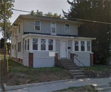 Main picture of 805 E Main St