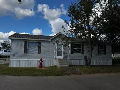Main picture of 122 Fox Meadow Dr