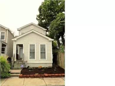 Main picture of 1008 Marshall St
