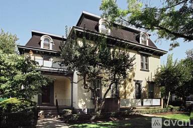 Main picture of 343 Denniston St