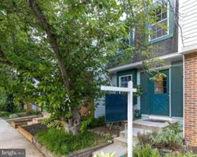Main picture of 8417 Lazy Creek Ct