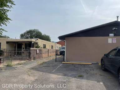 Main picture of 508 Alcazar St SE