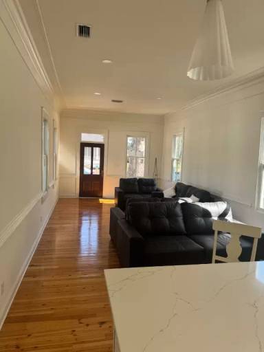 Main picture of 265 N Dearborn St