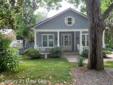 Main picture of 224 N 6th St