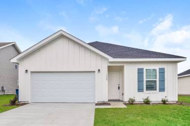 Main picture of 1008 Autumns Wood Cir E