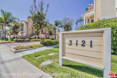 Main picture of 3121 W Ball Rd