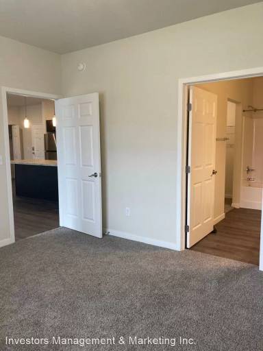 Main picture of Creekside IV Apartments