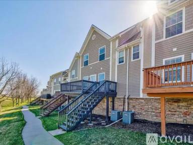 Main picture of 5933 N 166th Ct