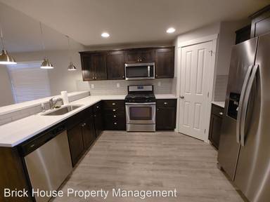 Main picture of 3034 NW Cedar Ave