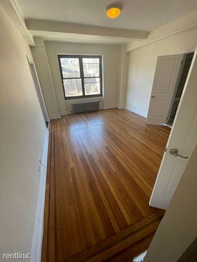 Main picture of 166 2nd Ave Apartments