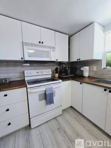 Main picture of 2845 S Highland Dr