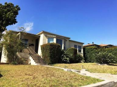 Main picture of 5728 Adelaide Ave