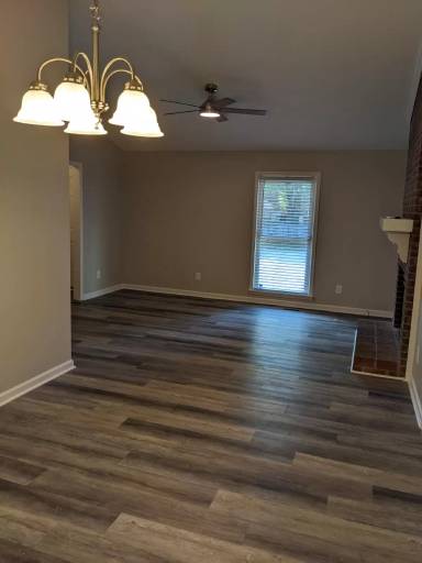 Main picture of 6908 Callahan Cir