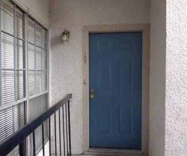 Main picture of Twin Oaks Condos