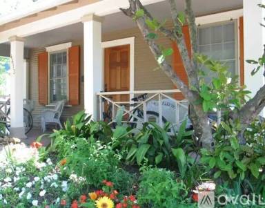 Main picture of 4613 Red River St