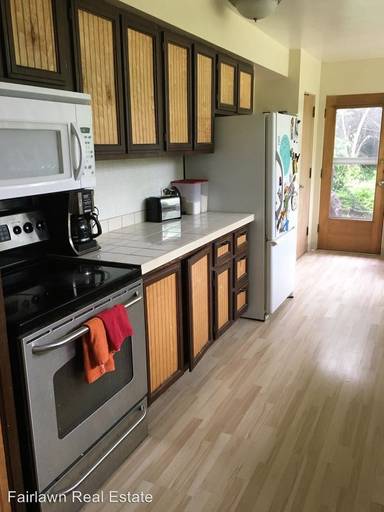 Main picture of 607 S Prospect Ave
