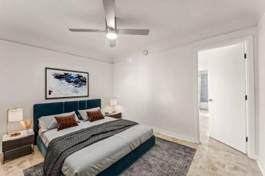 Main picture of 118 W 79th St