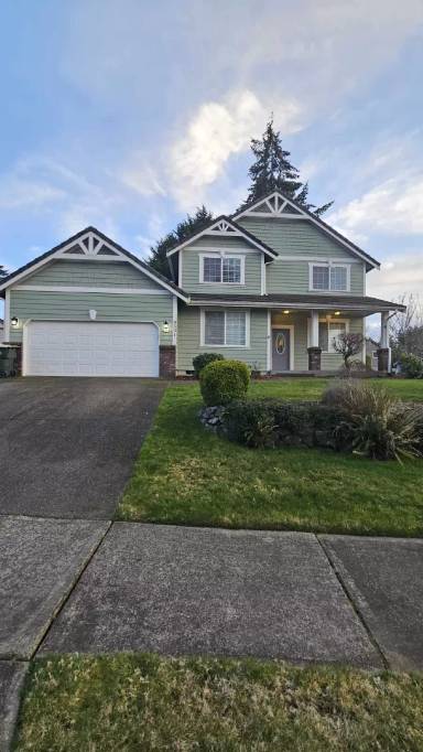 Main picture of 8601 Campus Green Ct NE