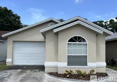 Main picture of 4401 Longshore Dr