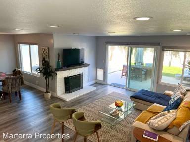 Main picture of 2241 Orange Ave