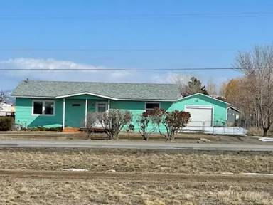 Main picture of 2555 Valley Dr