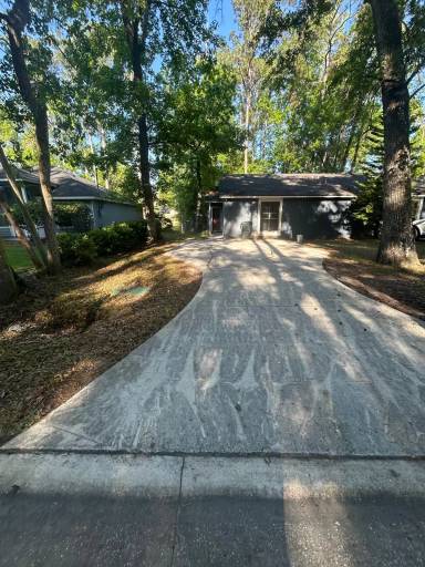 Main picture of 1640 Solomon St