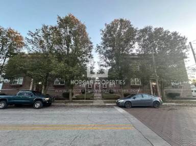 Main picture of 1231 W Walnut St
