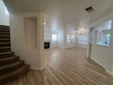 Main picture of 3520 Apollo Cir