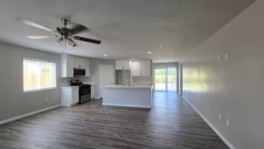 Main picture of 1837 Walnut Dr