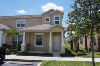 Main picture of 17528 Placidity Ave