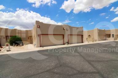 Main picture of 585 W Deerview Ct
