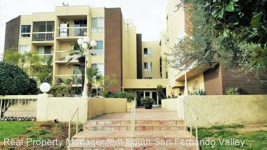 Main picture of 5143 Bakman Ave