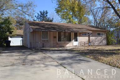 Main picture of 2414 SE Colorado Ave