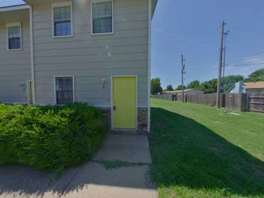 Main picture of 3227 S Illinois Ave