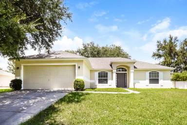 Main picture of 2233 Lake Pointe Cir