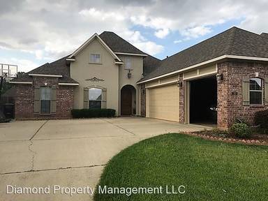 Main picture of 760 Hackberry Dr