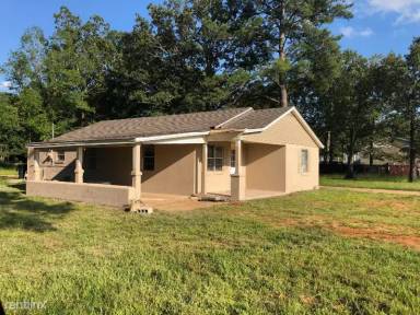 Main picture of 10418 Highway 45 N