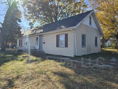 Main picture of 1125 N Barclay St