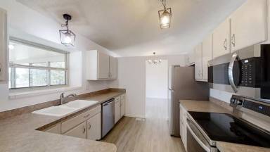 Main picture of 6340 Lange Dr