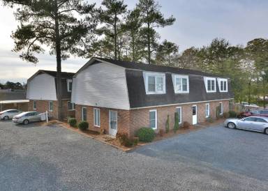 Main picture of 65-75 McIntyre Rd