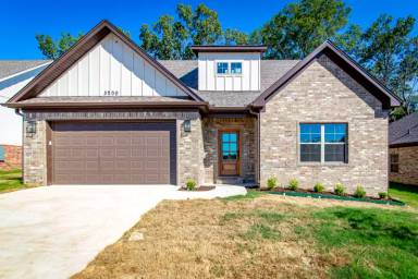 Main picture of 3500 Sylvia Springs Dr