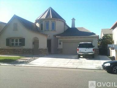 Main picture of 3145 Knightsbridge Dr