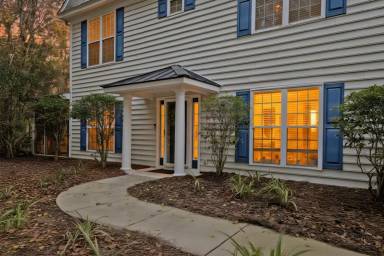 Main picture of 1616 Camfield Ln