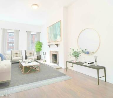 Main picture of 242 E 71st St