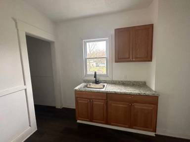 Main picture of 12327 Phillips Ave