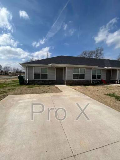 Main picture of 644 Hidden Springs Dr